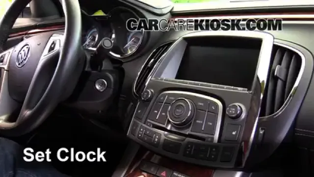 2013 Buick LaCrosse 3.6L V6 FlexFuel Reloj Fijar hora de reloj